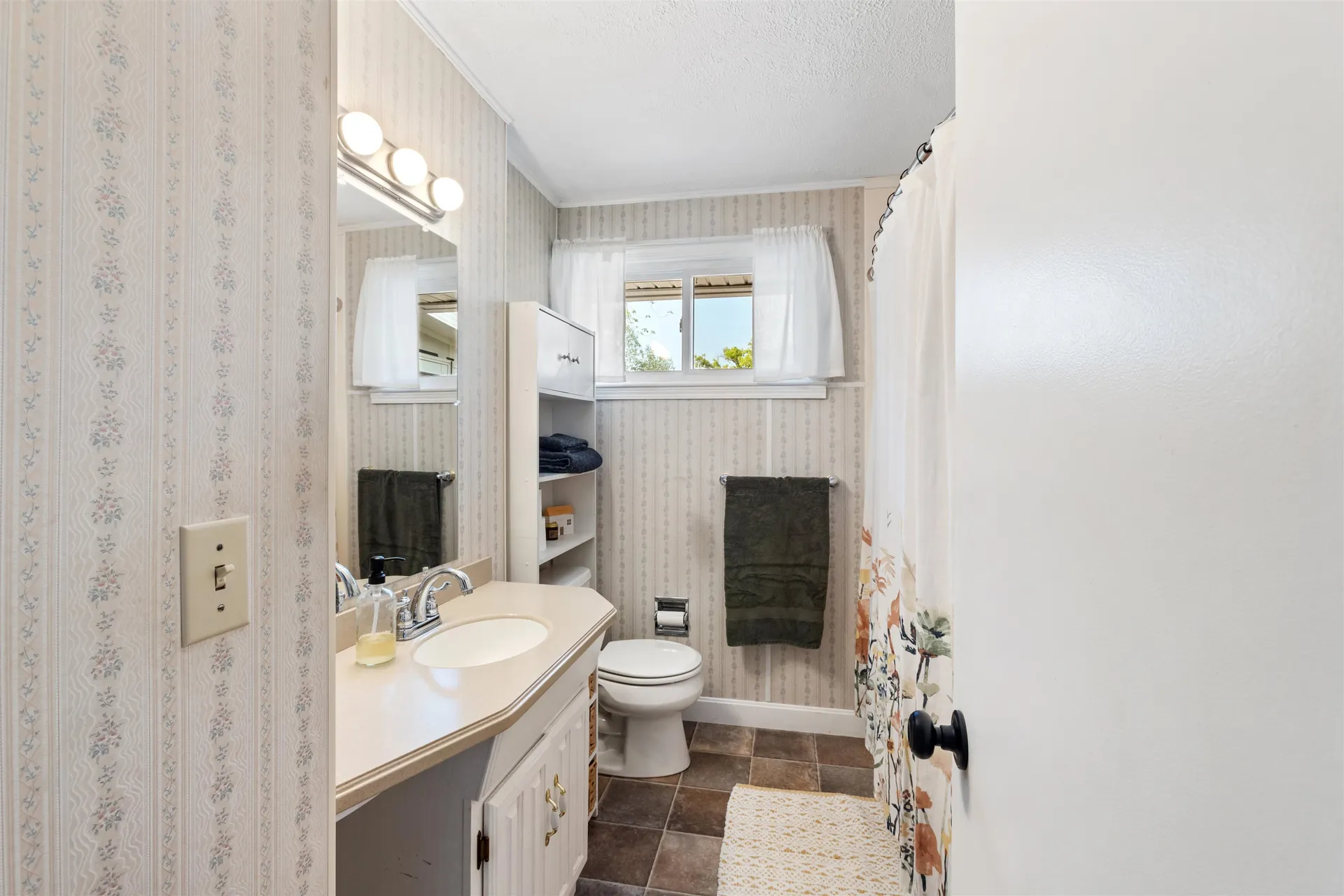 45 Cohas Avenue Manchester NH 03109