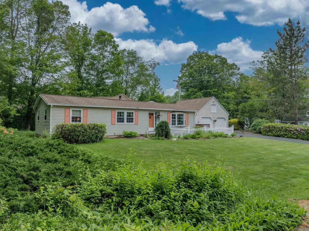9 Smith Avenue Plymouth NH 03264