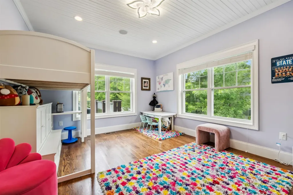 32 Burnham Road Windham NH 03087