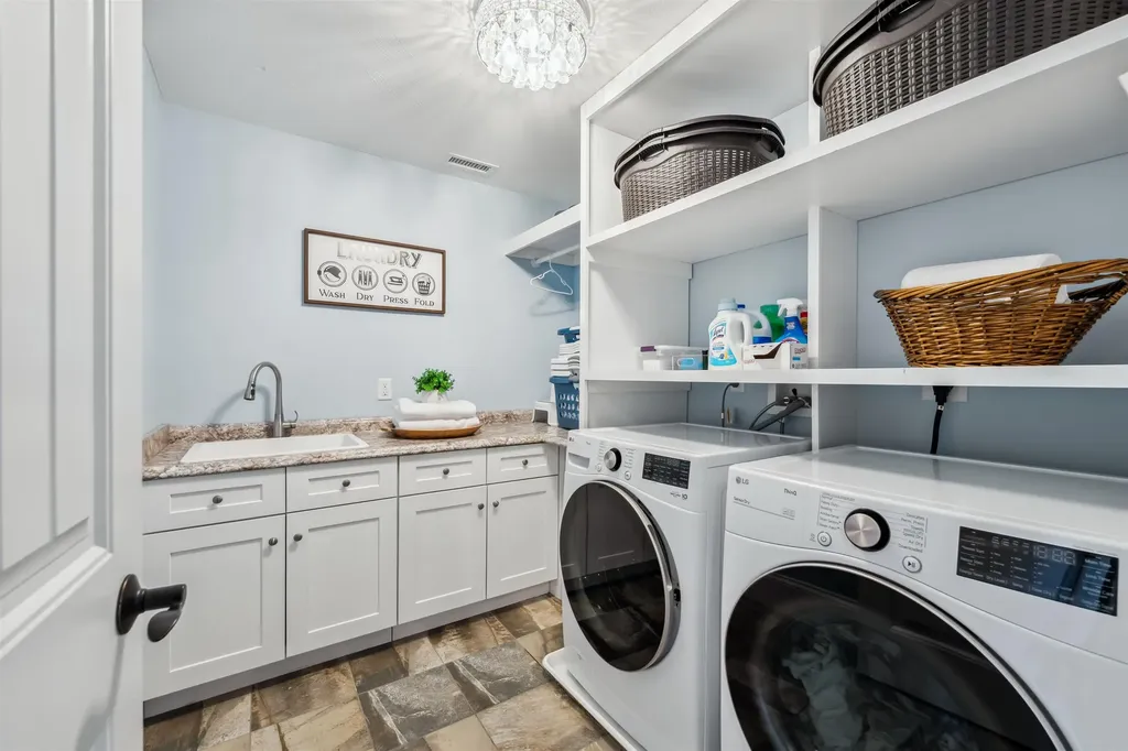 32 Burnham Road Windham NH 03087