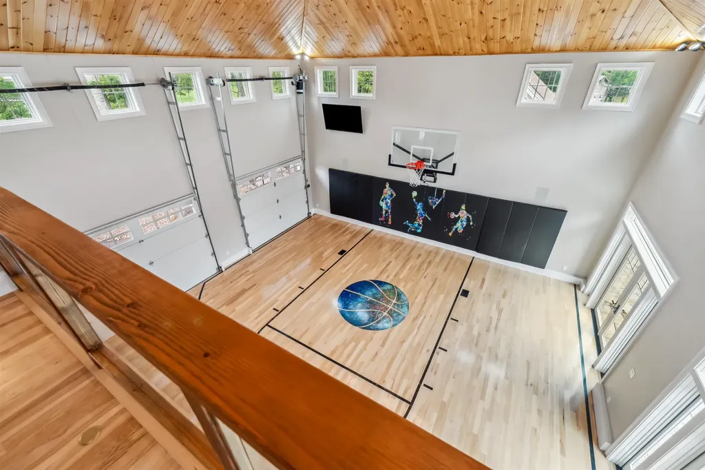 32 Burnham Road Windham NH 03087