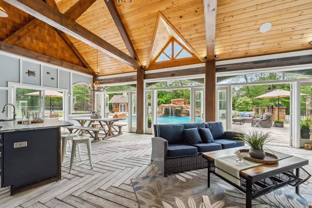 32 Burnham Road Windham NH 03087