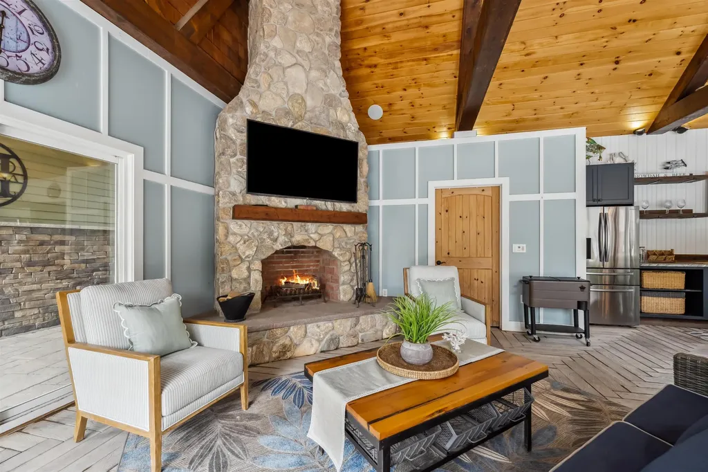 32 Burnham Road Windham NH 03087