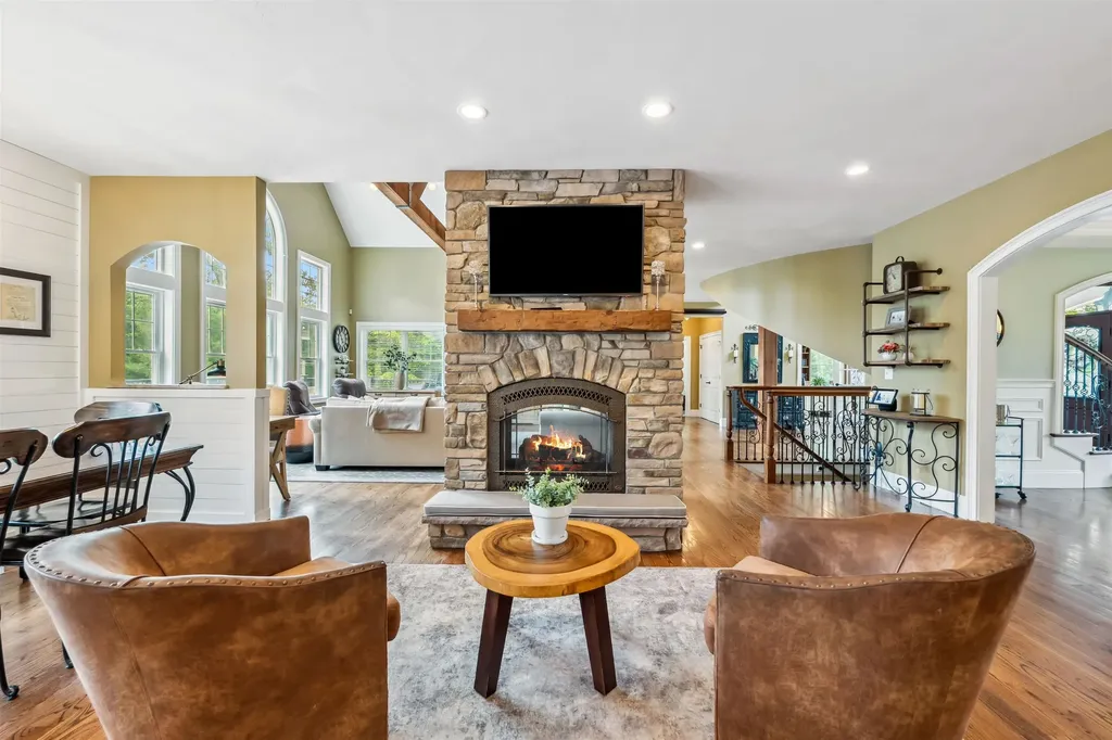 32 Burnham Road Windham NH 03087