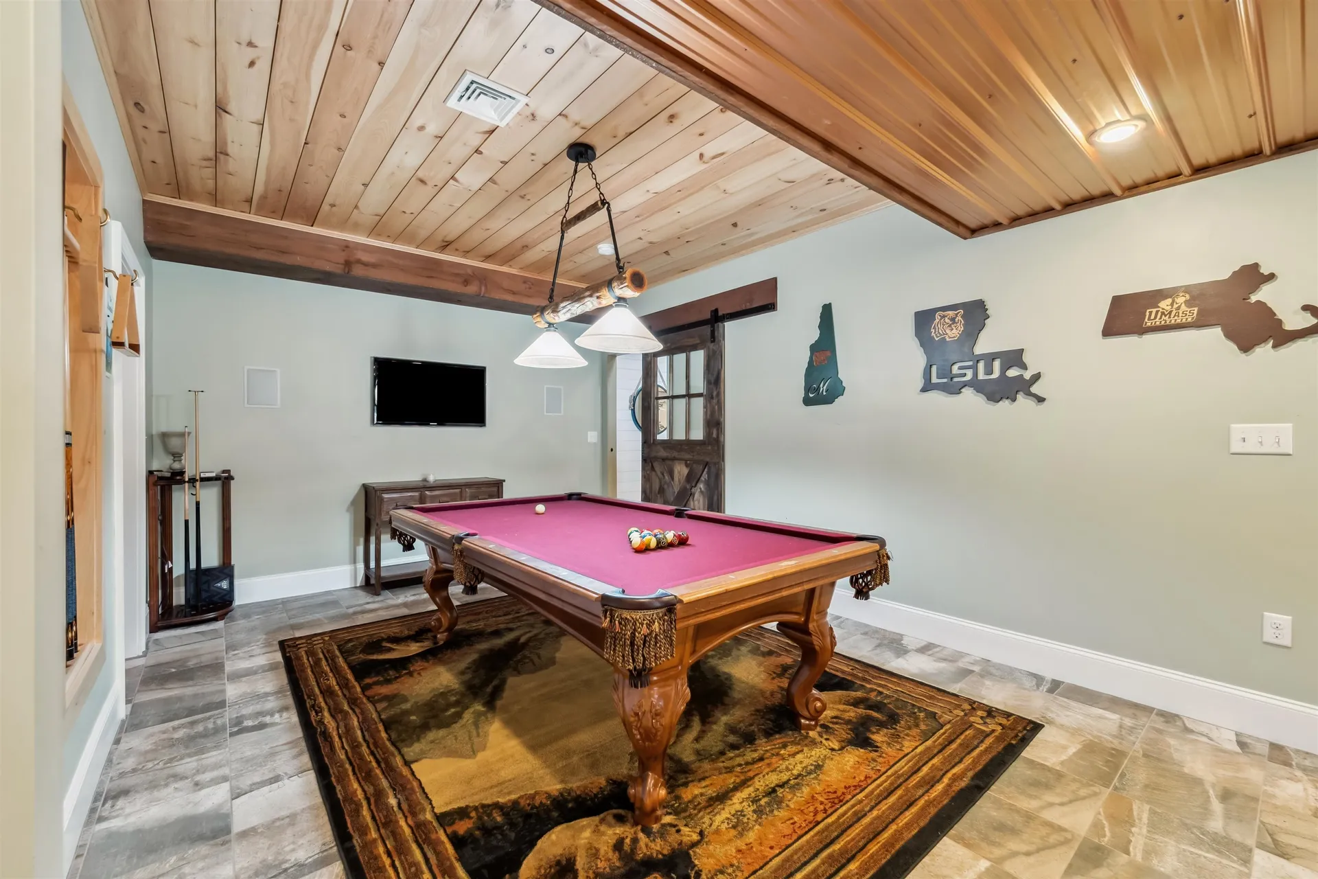 32 Burnham Road Windham NH 03087