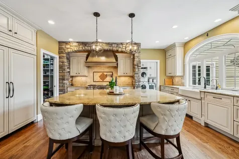 32 Burnham Road Windham NH 03087