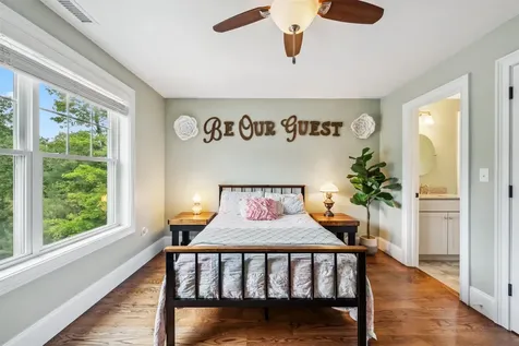 32 Burnham Road Windham NH 03087