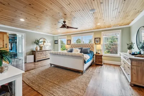 32 Burnham Road Windham NH 03087