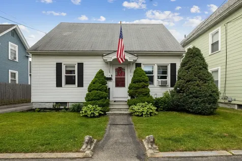 384 Bartlett Street Manchester NH 03102