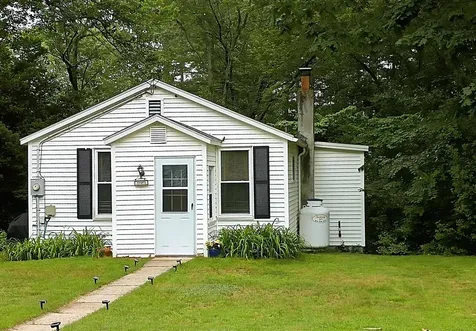 105 A Lawrence Road Salem NH 03079