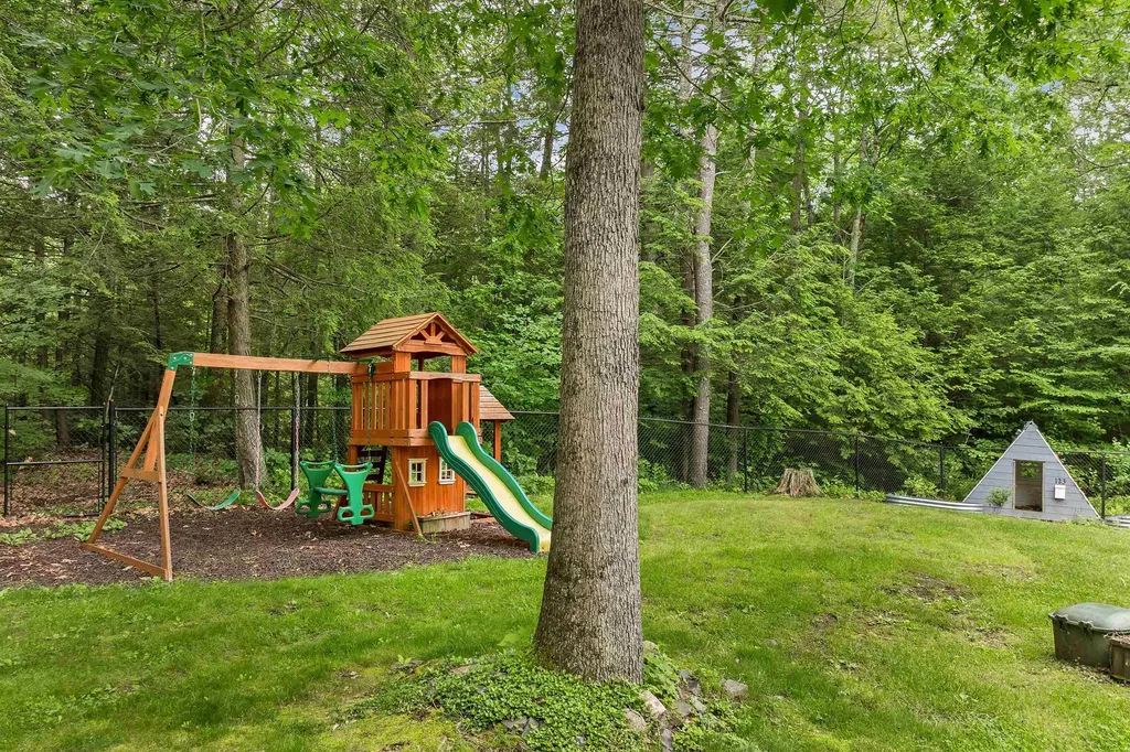 133 Spaulding Road Fremont NH 03044
