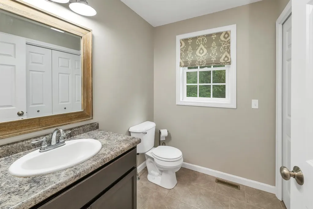 133 Spaulding Road Fremont NH 03044