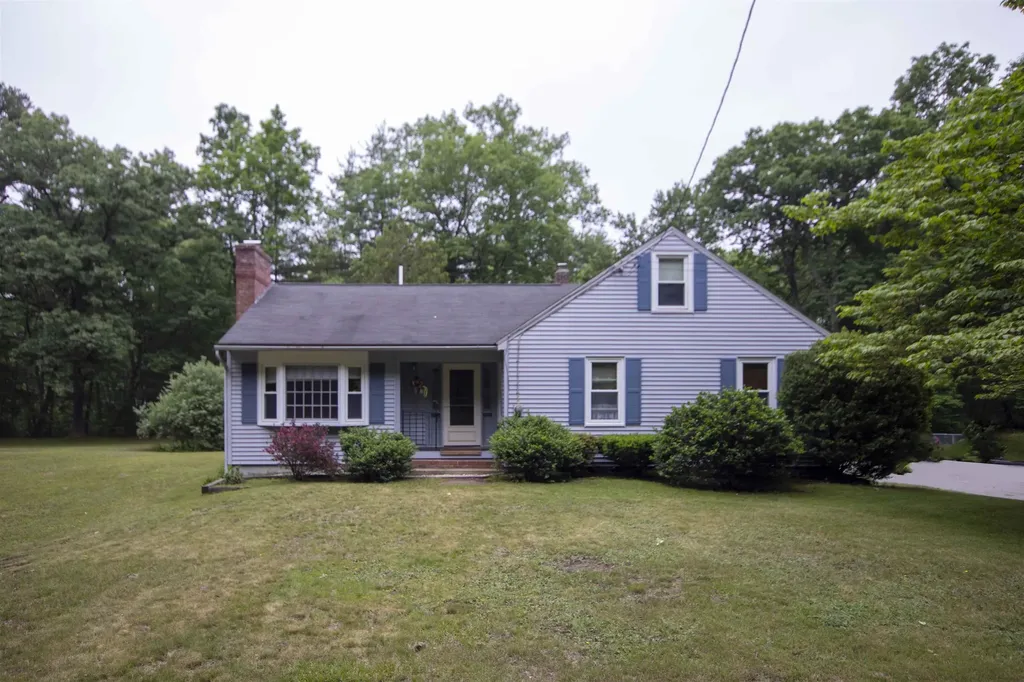 105 Lawrence Road Salem NH 03079