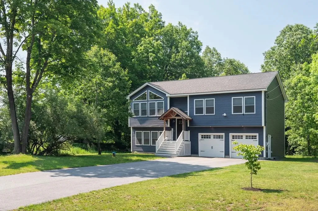 20 Kingston Road Danville NH 03819