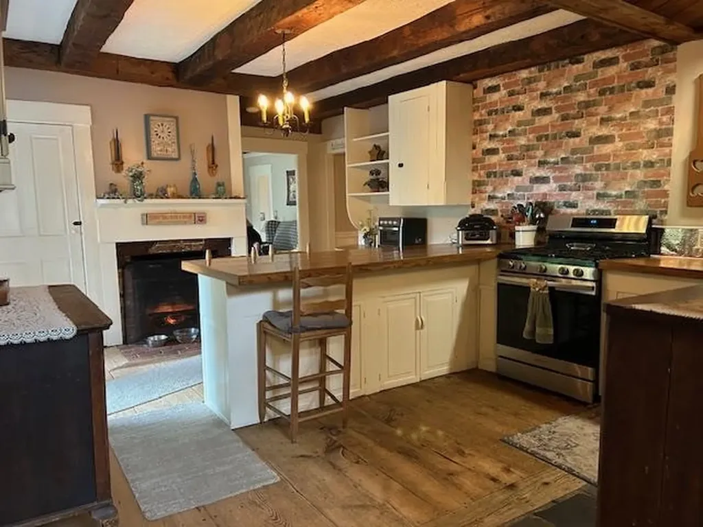 422 Dudley Road Alton NH 03809