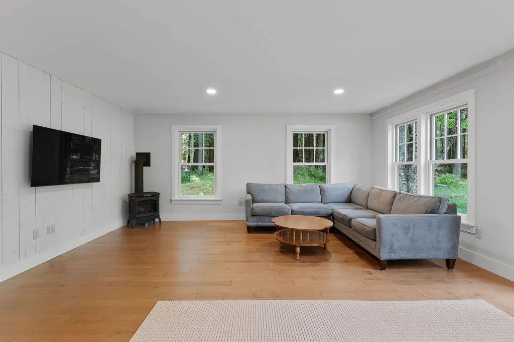 447 Village Woods Road Waitsfield VT 05673