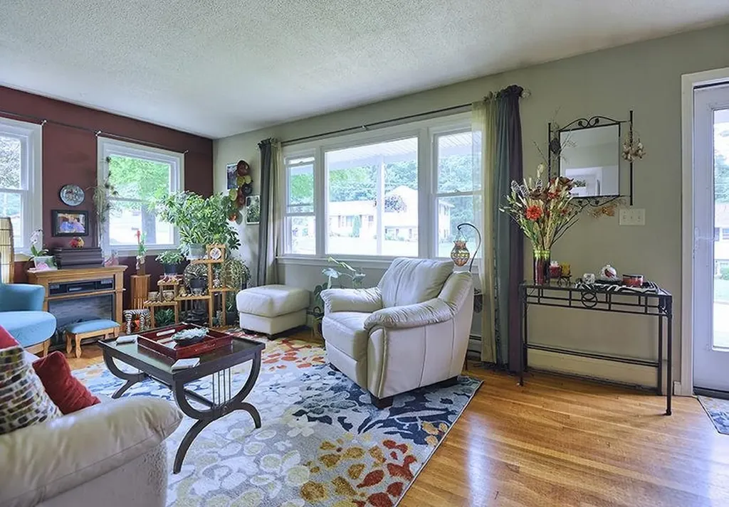 24 Woodridge Road Keene NH 03431