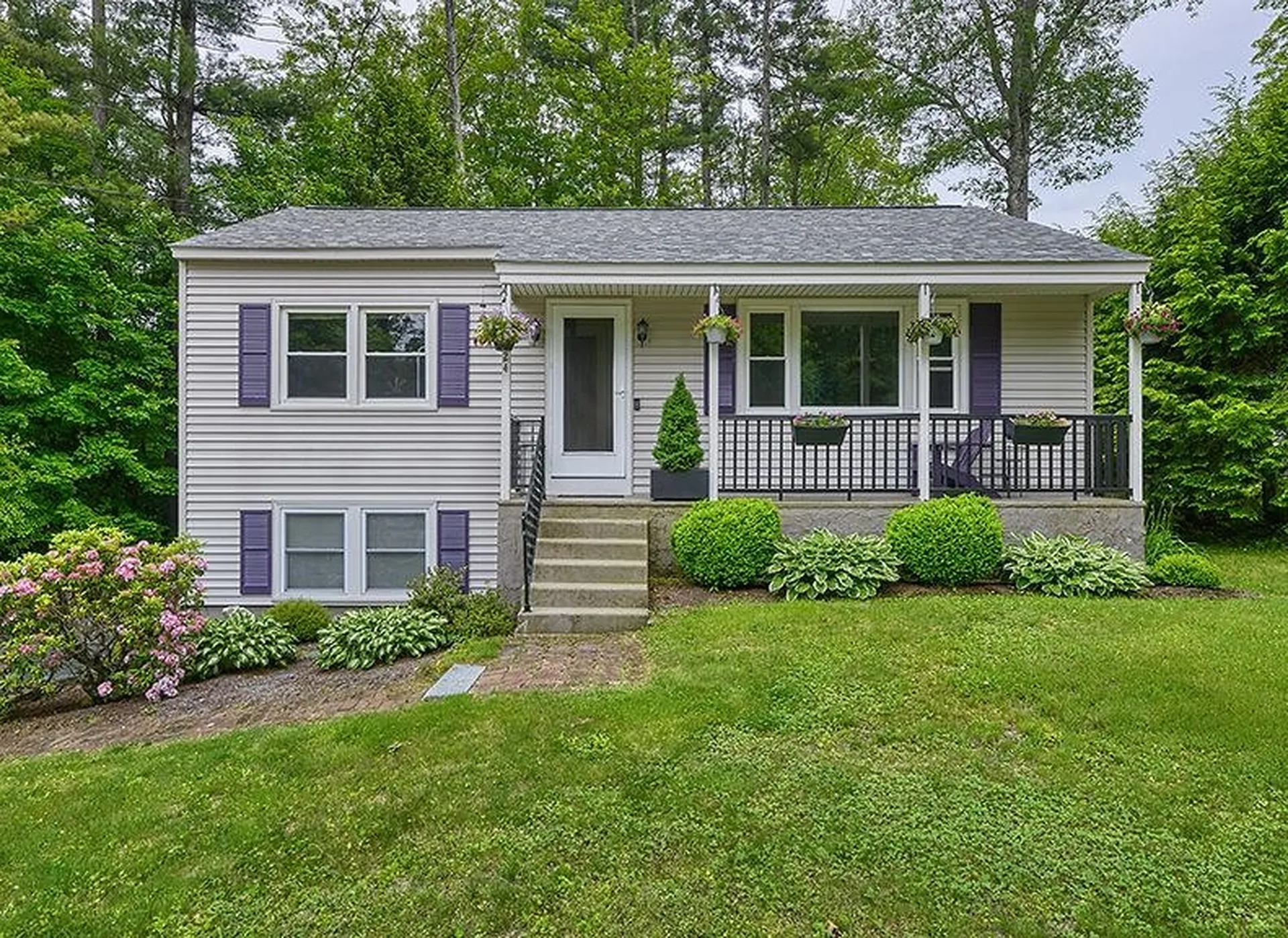 24 Woodridge Road Keene NH 03431