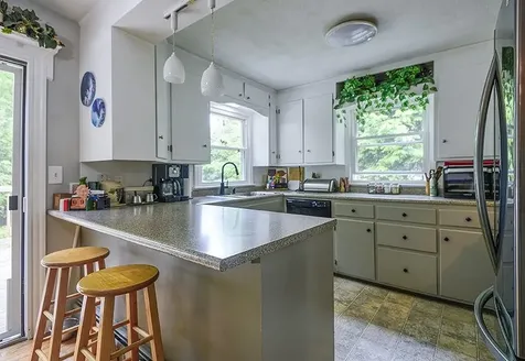 24 Woodridge Road Keene NH 03431