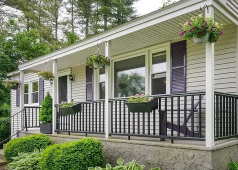 24 Woodridge Road Keene NH 03431