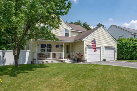 6 Mollie Drive Manchester NH 03103