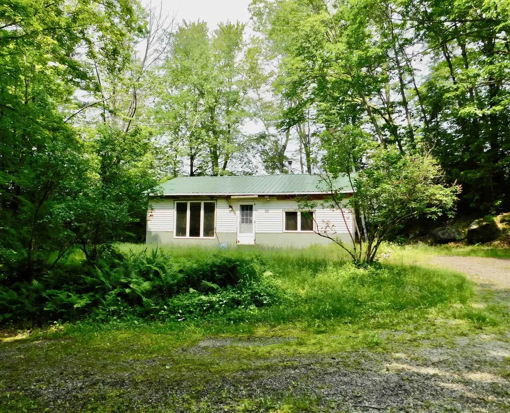 22 Peggy Drive Belmont NH 03220