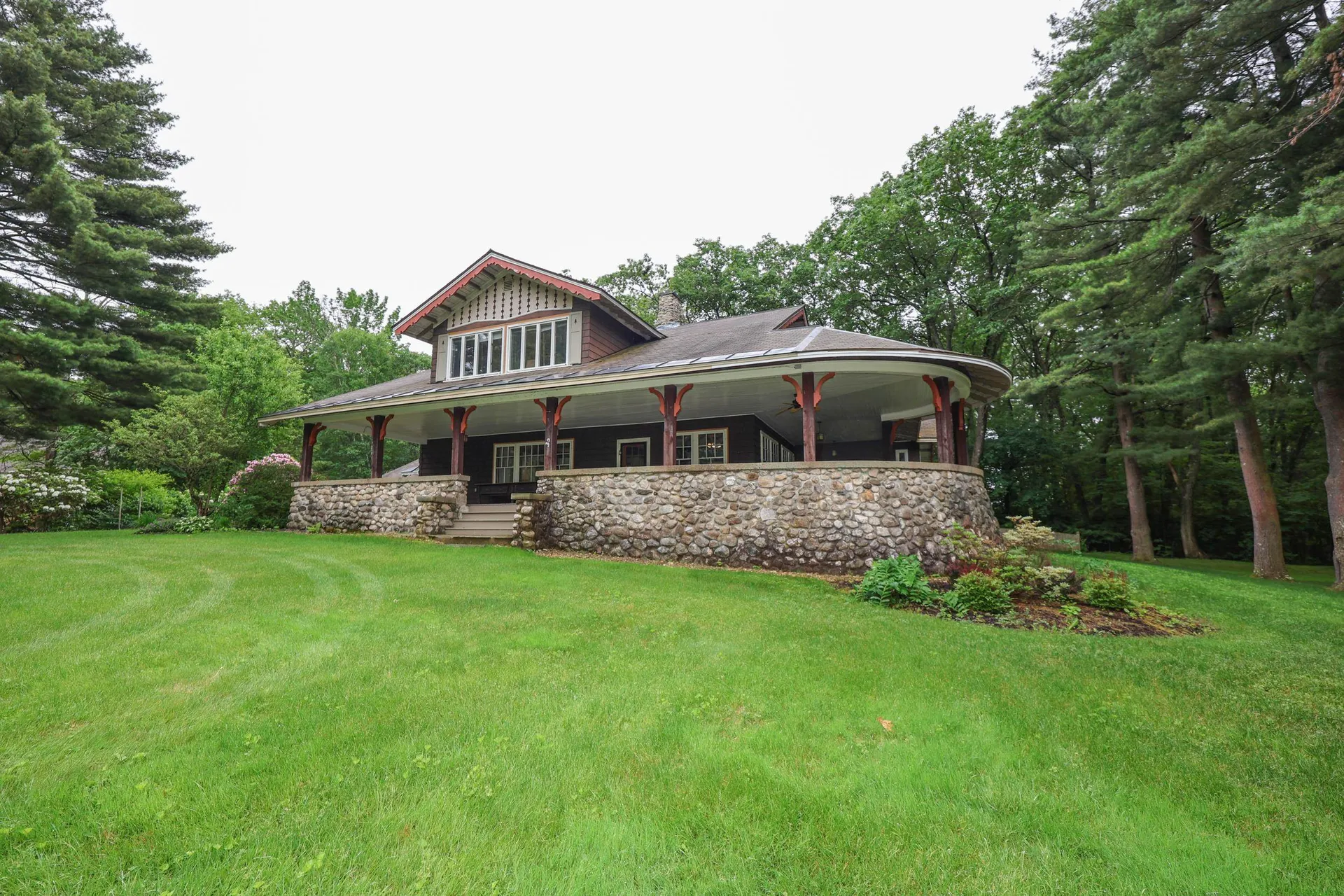 1366 Beech Street Manchester NH 03104