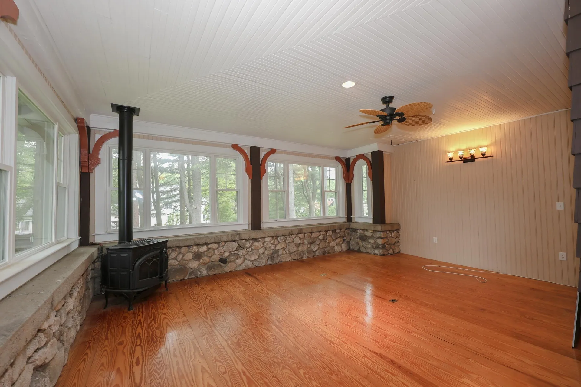 1366 Beech Street Manchester NH 03104