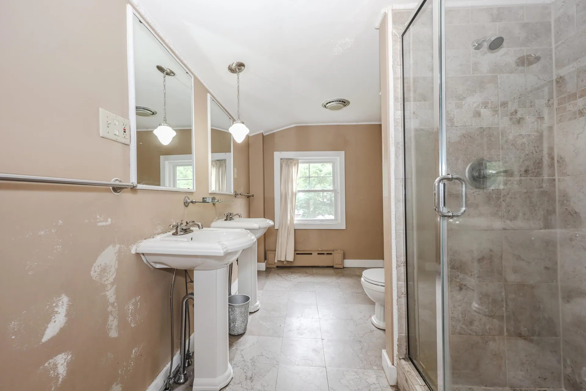 1366 Beech Street Manchester NH 03104