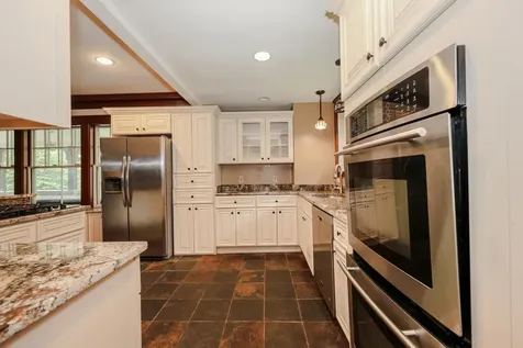 1366 Beech Street Manchester NH 03104