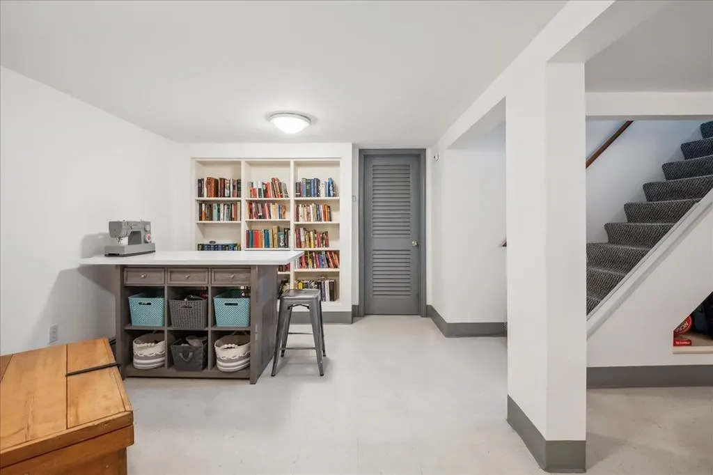 213 Pleasant Avenue Burlington VT 05408