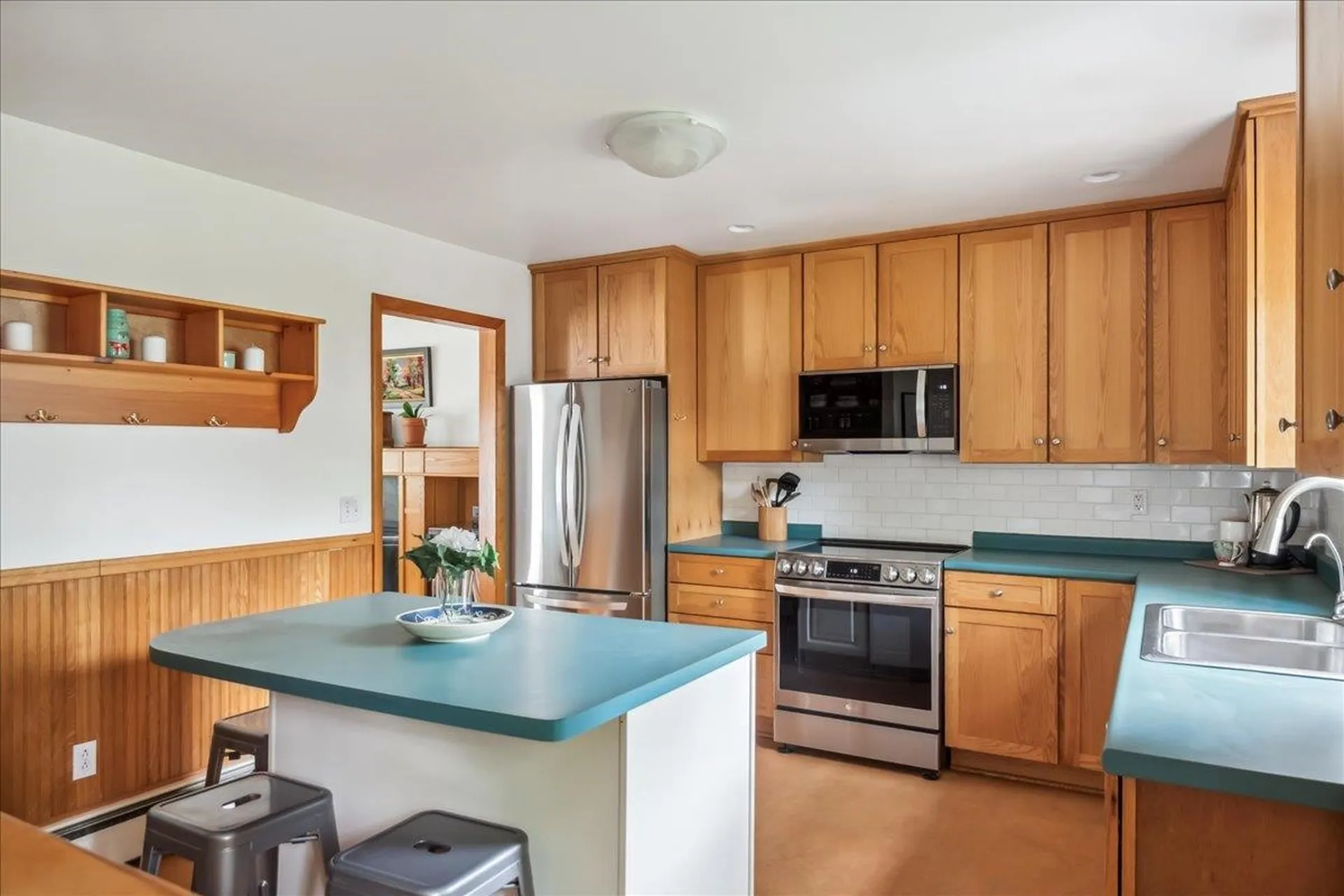 213 Pleasant Avenue Burlington VT 05408