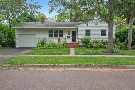 213 Pleasant Avenue Burlington VT 05408