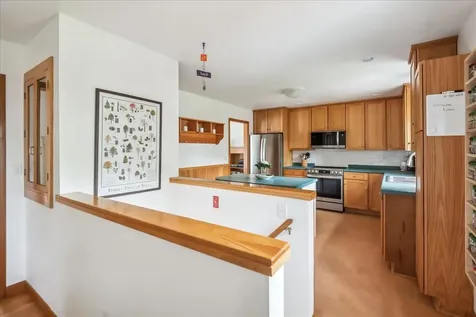 213 Pleasant Avenue Burlington VT 05408