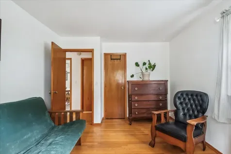 213 Pleasant Avenue Burlington VT 05408