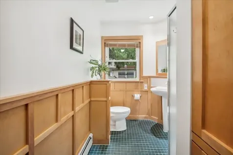 213 Pleasant Avenue Burlington VT 05408