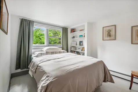 213 Pleasant Avenue Burlington VT 05408