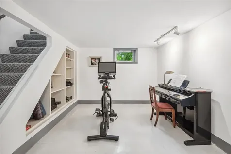 213 Pleasant Avenue Burlington VT 05408