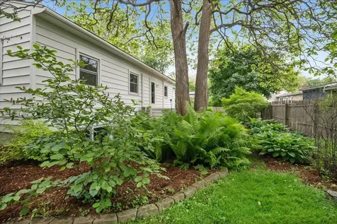 213 Pleasant Avenue Burlington VT 05408