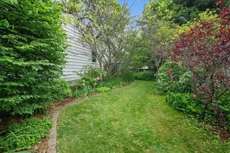 213 Pleasant Avenue Burlington VT 05408