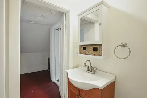 94 Pearl Street Northfield VT 05663-6780