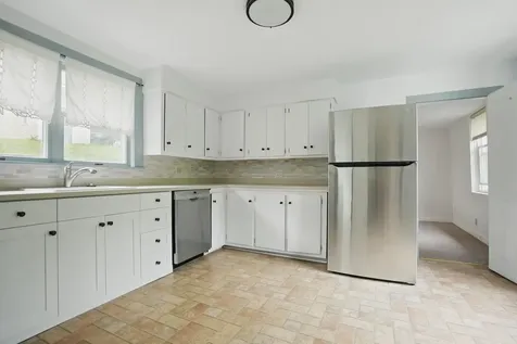 94 Pearl Street Northfield VT 05663-6780