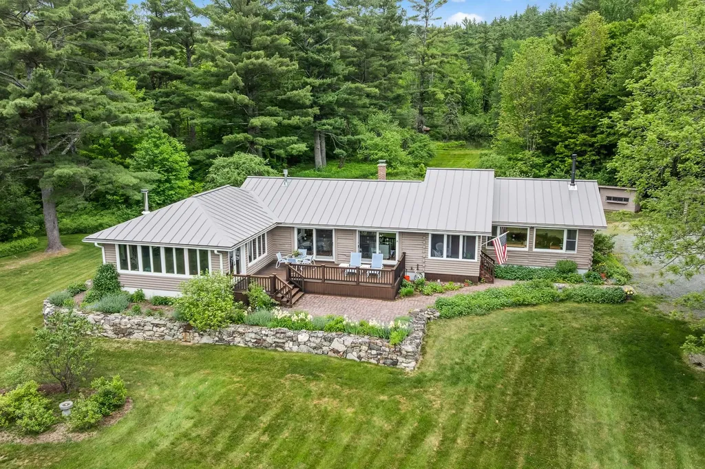 372 Brill Road Landaff NH 03785