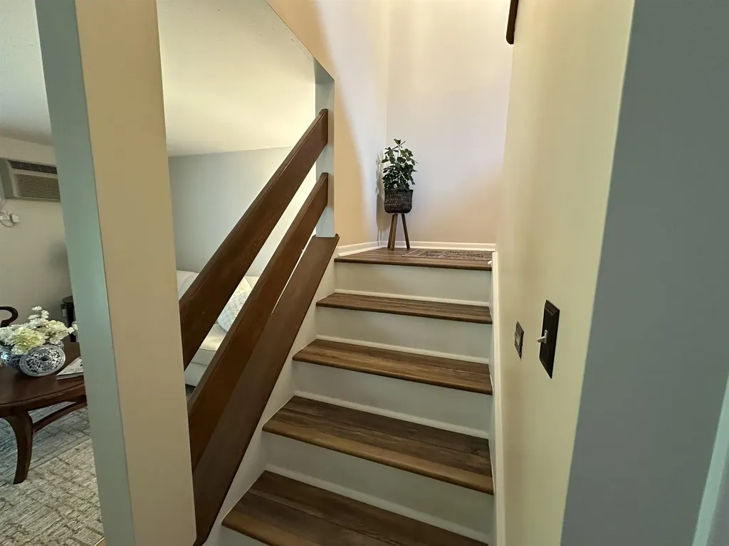 11 Pimlico Court Bedford NH 03110