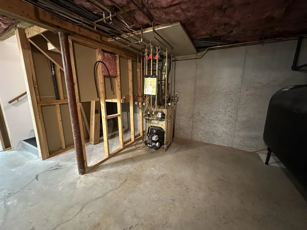 11 Pimlico Court Bedford NH 03110