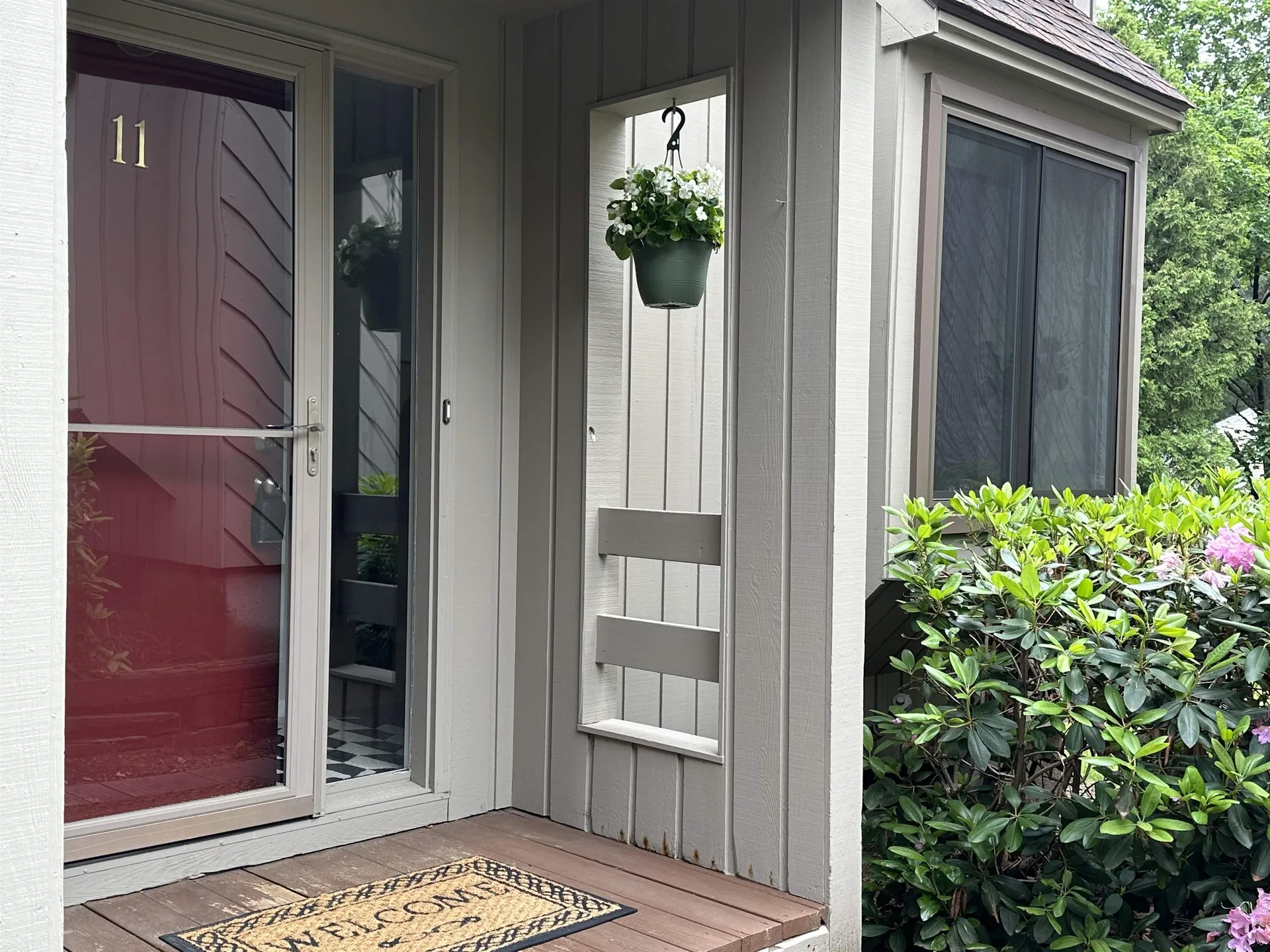 11 Pimlico Court Bedford NH 03110