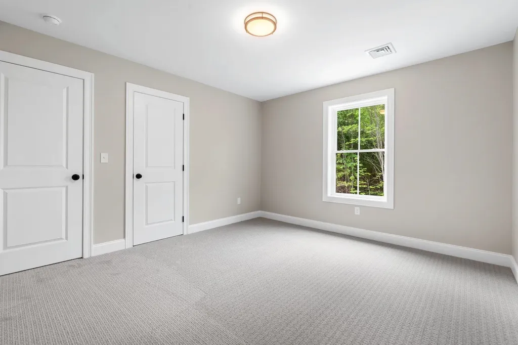 15 Valhalla Farm Road Hillsborough NH 03244