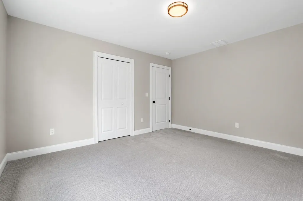 15 Valhalla Farm Road Hillsborough NH 03244