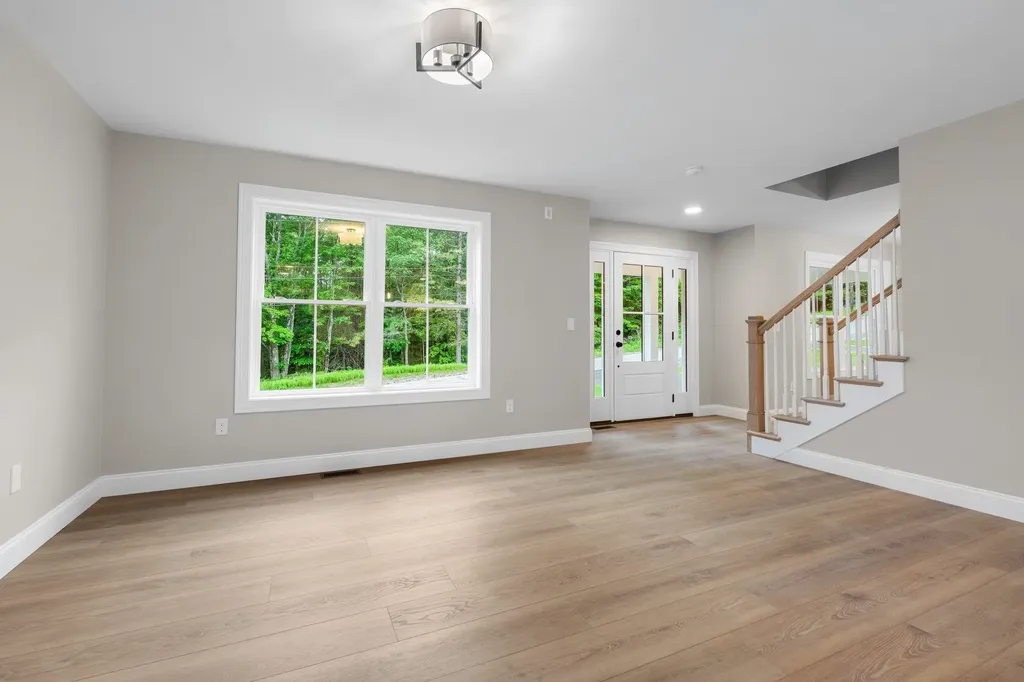 15 Valhalla Farm Road Hillsborough NH 03244