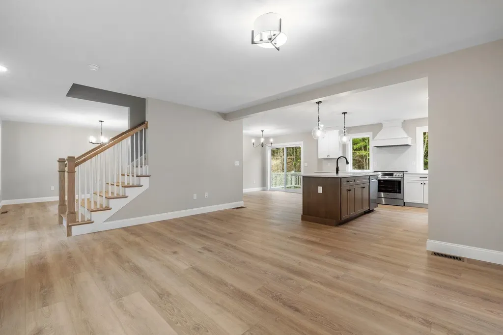 15 Valhalla Farm Road Hillsborough NH 03244